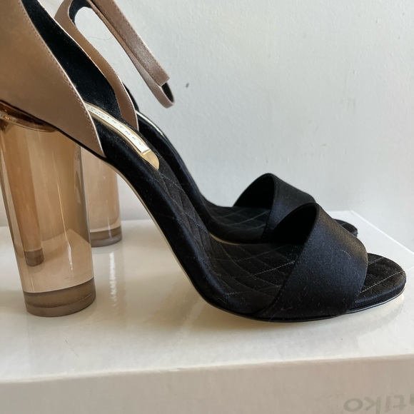 Stella McCartney Silk Open Toe Lucite Heel - Picture 4 of 9